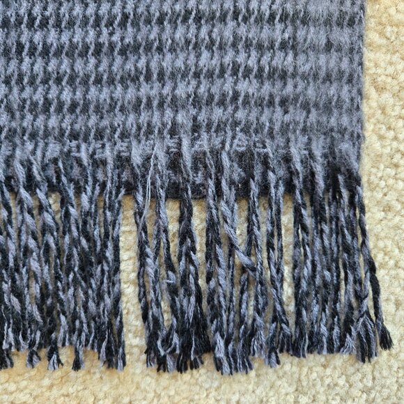 Black and Grey Cashmere Houndstooth Scarf Black Grey - Picture 2 of 10